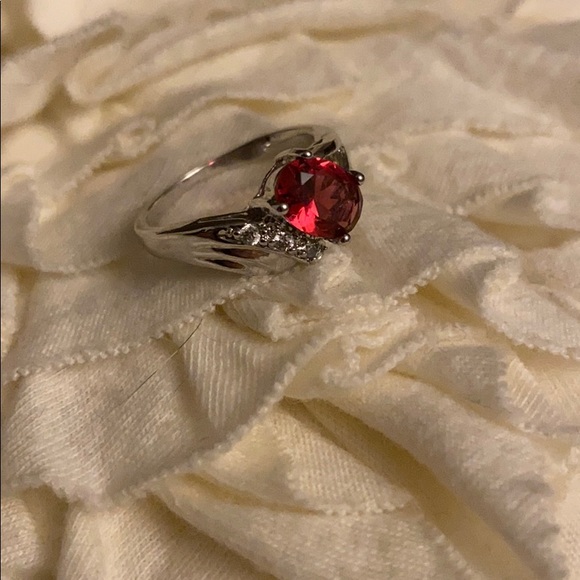 Red Ruby inspired Costume Jewelry Ring - Picture 5 of 7